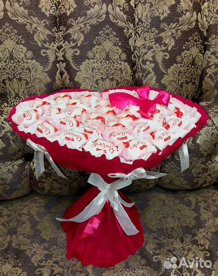 Подарочный букет из конфет