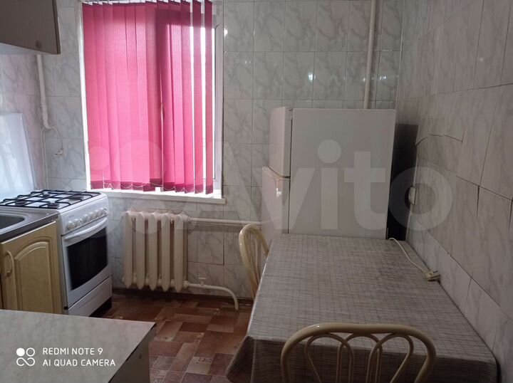 2-к. квартира, 1200 м², 1/4 эт.