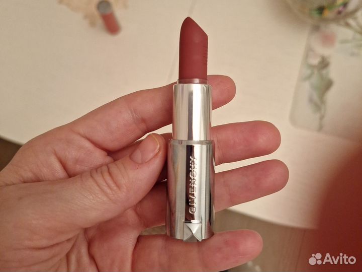 Губная помада Givenchy