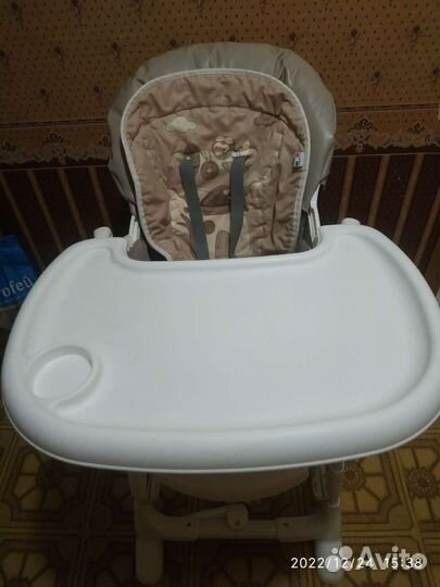 Столик для кормления ребёнка