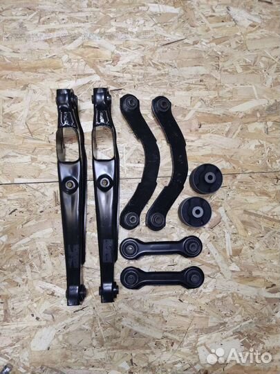 Рычаги задние на Ланцер 9, комплект