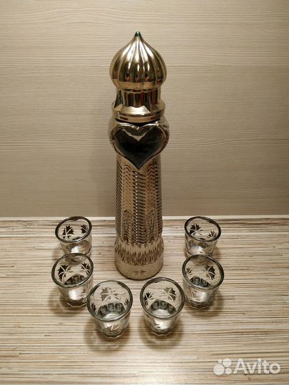 Продам графинчик и стаканчики