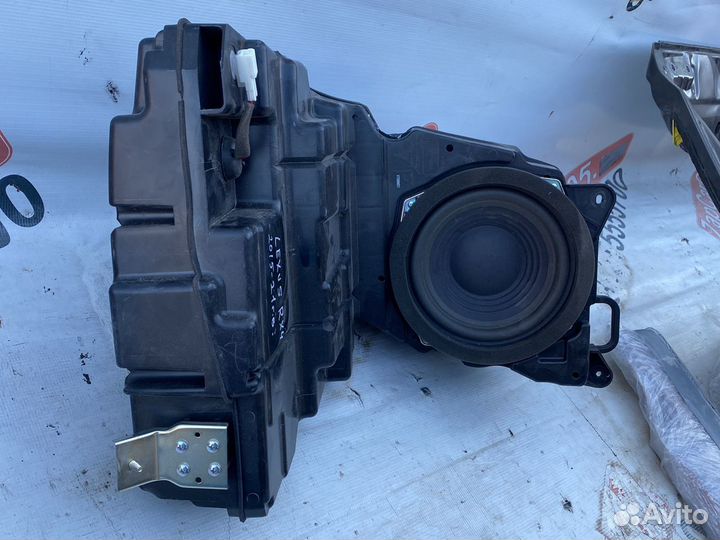 Lexus Rx4 сабвуфер