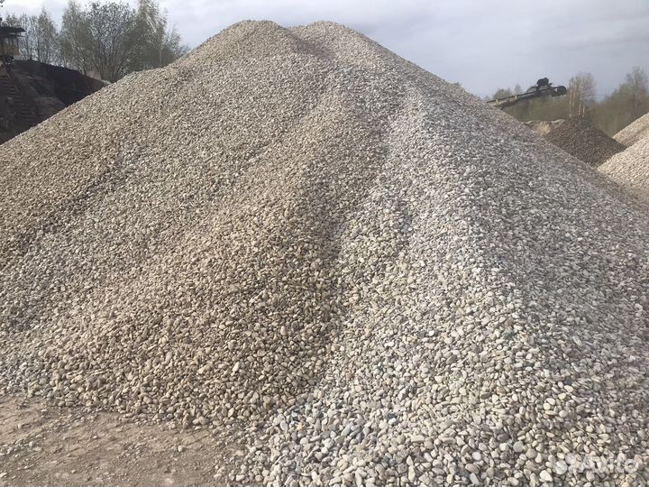 Доставка щебня различный фракций
