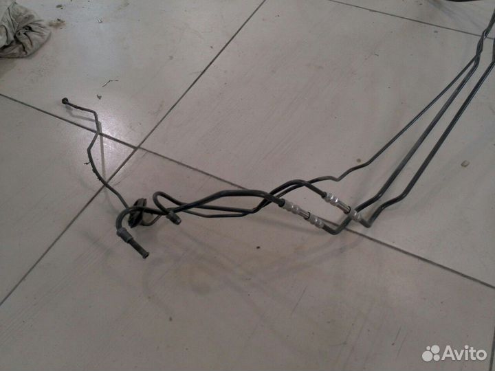 Мерседес W221.2011г.трубки тормозные от главного ц