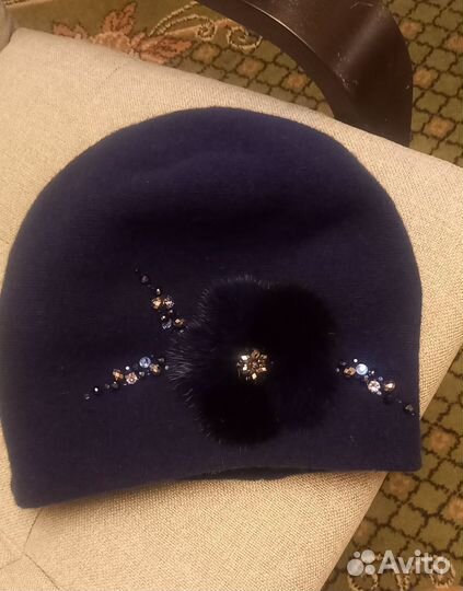 Шапочка женская
