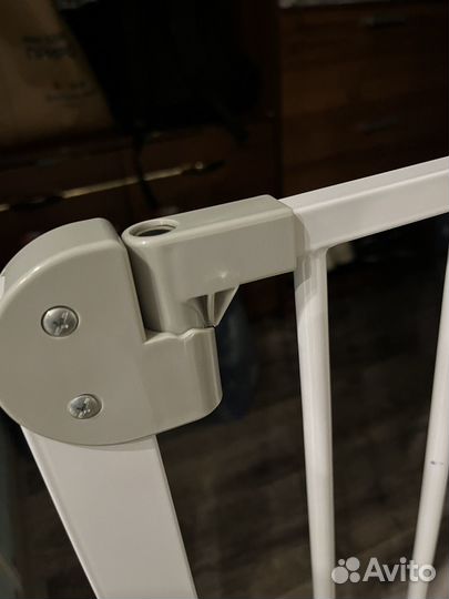 Ворота безопасности для детей и животных