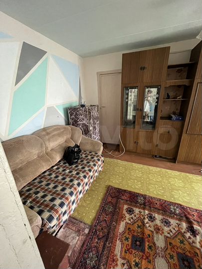 2-к. квартира, 42 м², 3/3 эт.