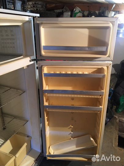 Холодильник бу Ока