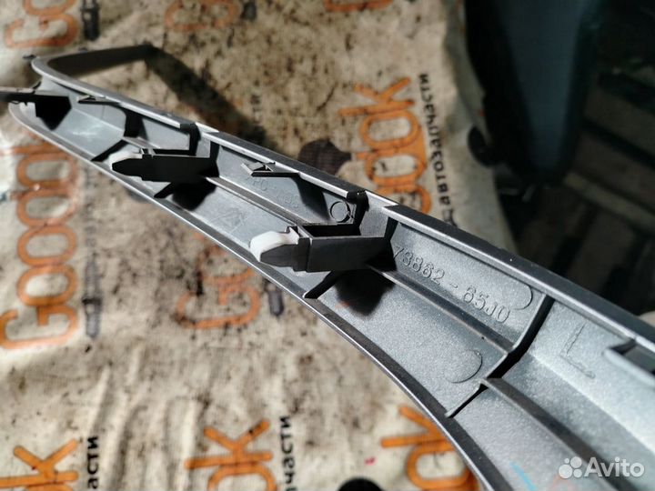 Накладка консоли левая Suzuki Grand Vitara