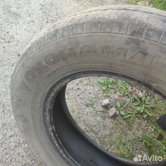 Yokohama Geolandar G033 215/70 R16