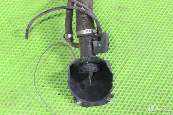 Горловина топливного бака Cadillac Escalade GMT800