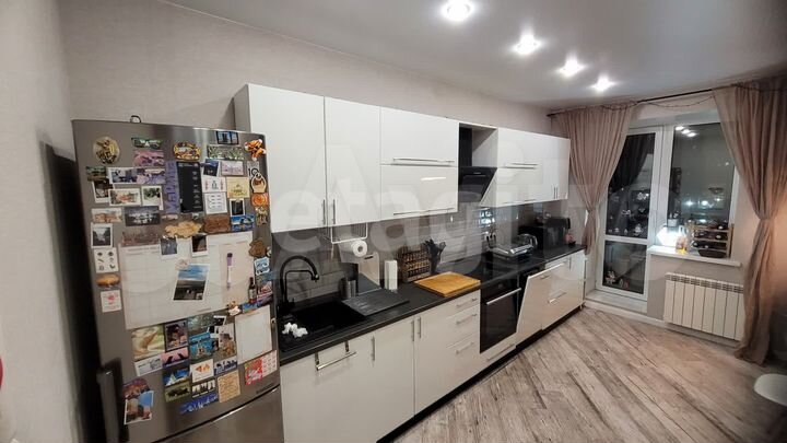 2-к. квартира, 58 м², 6/17 эт.