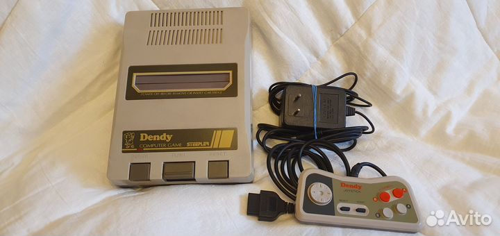 Игровая приставка коллекционная Dendy из 90хх