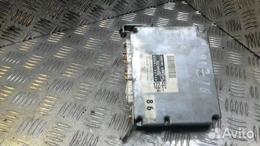 Блок управления двигателем toyota RAV 4 ZCA2 (91Z1
