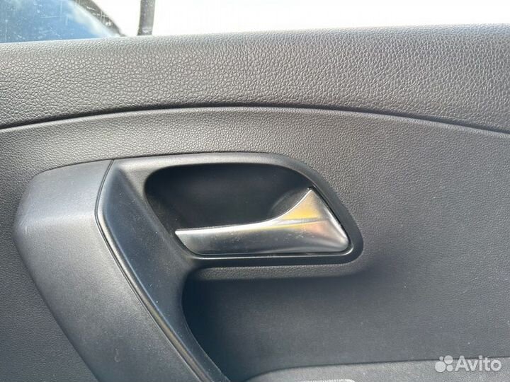 Ручка двери внутренняя Volkswagen Polo седан 1.6