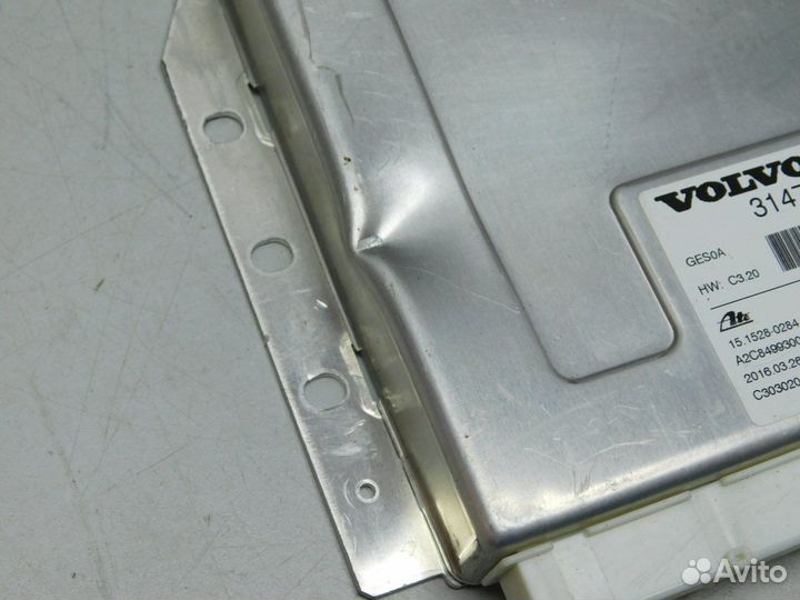 Блок управления двигателем Volvo XC90