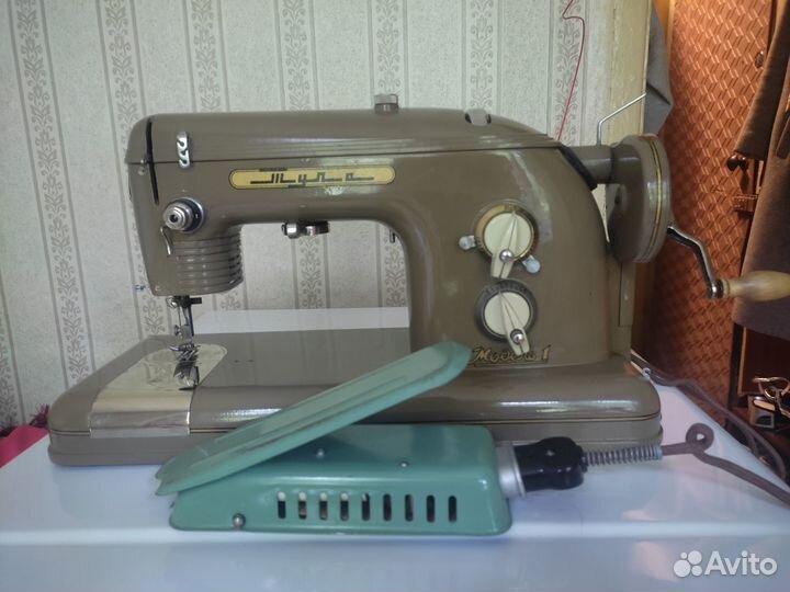 Швейная ретро машинка 