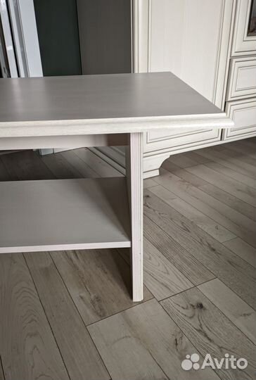 Журнальный столик из массива дерева бу