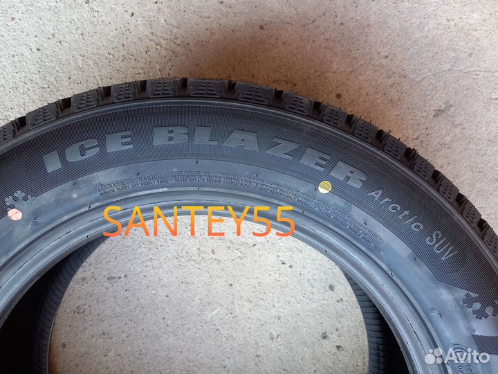 Sailun Ice Blazer Arctic SUV 225/60 R17 103T