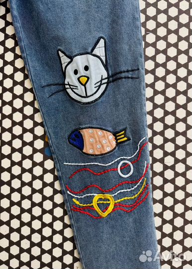 Джинсы с вышивкой, 2 цвета, 50 до 56 размеры