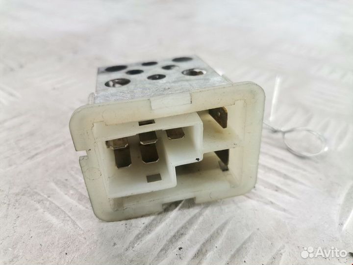 Сопротивление печки Opel Omega A рест. 1994