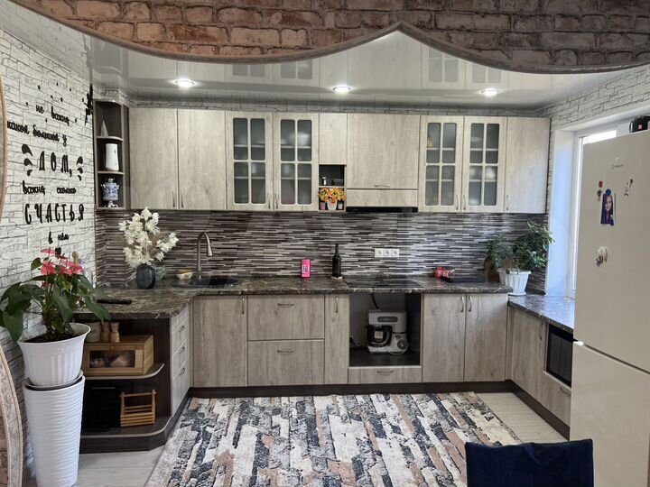 5-к. квартира, 102 м², 5/9 эт.