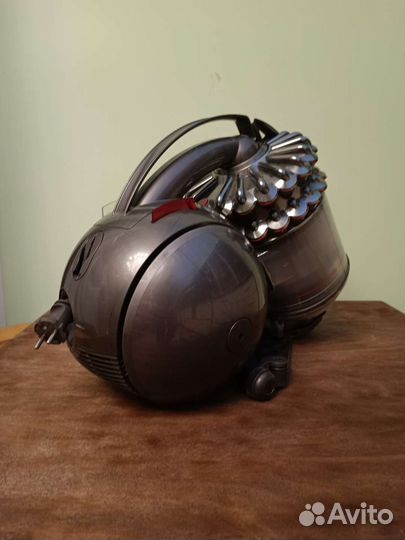 Пылесос Dyson DC52 animal complete