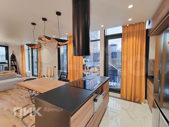 3-к. квартира, 130 м², 5/5 эт.