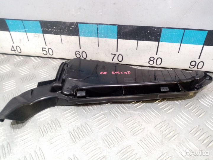 Б/У Крышка щетки стеклоочистителя левая#001