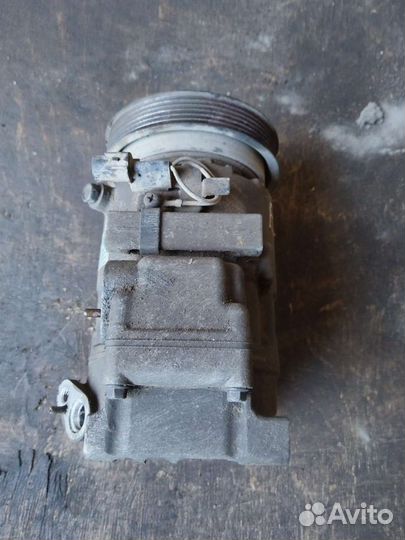 Компрессор кондиционера Hyundai Elantra 4