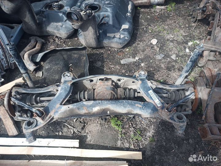 Подрамник в сборе Мерседес w202