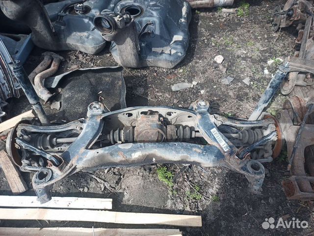 Подрамник в сборе Мерседес w202