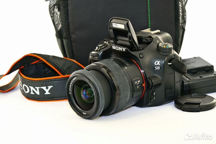 Sony Alpha A58 20.1MP зеркалка Kit SAM II 18-55