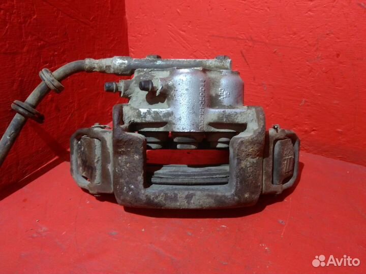 Шевроле нива суппорт правый 2123 Шеви хор.сост