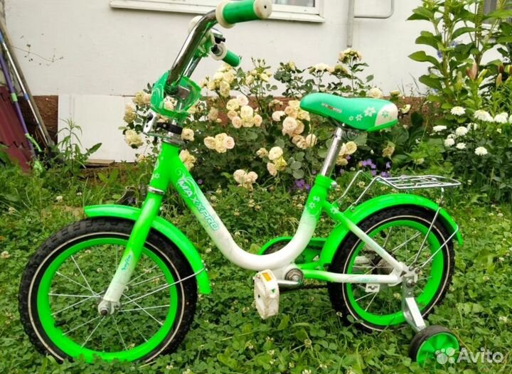 Детский велосипед 2-х колесный + 2 доп. колеса