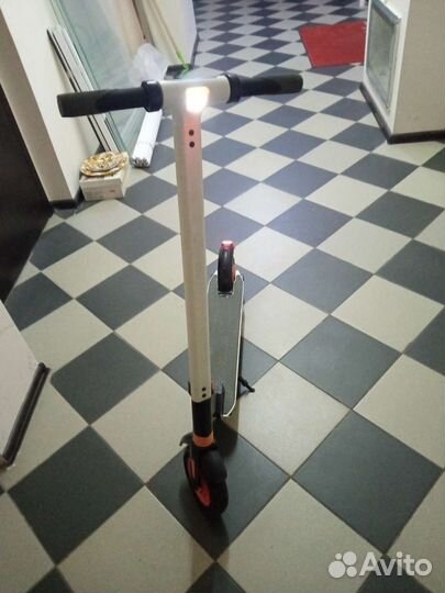 Самокат взрослый электрический бу