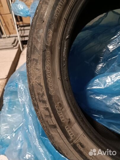 Bridgestone Turanza ER300 245/45 R18 и 270/40 R18