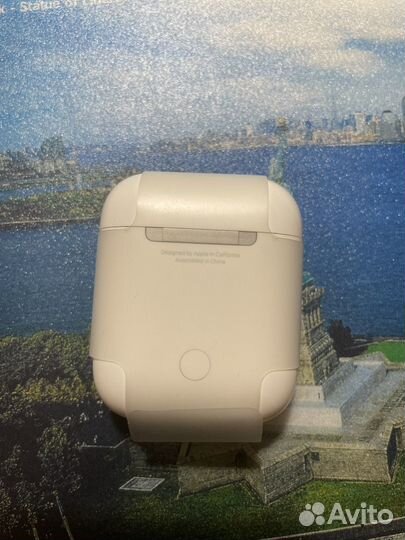 Новый кейс AirPods 1 оригинал. Версия А1602