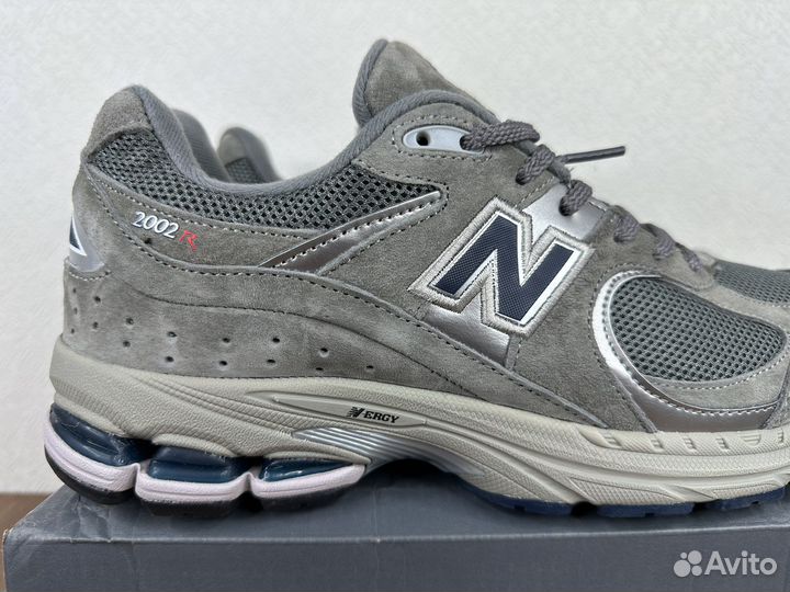 Кроссовки New Balance 2002R. Размеры 41,42,43,44