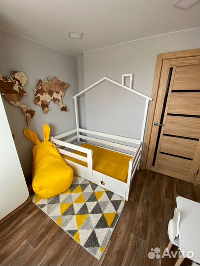 Кровать домик деревянная