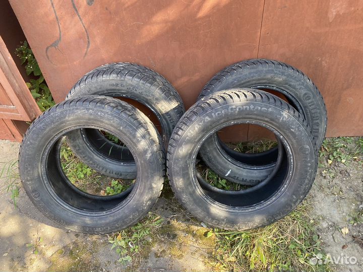 Continental Conti4x4IceContact 225/65 R17 102