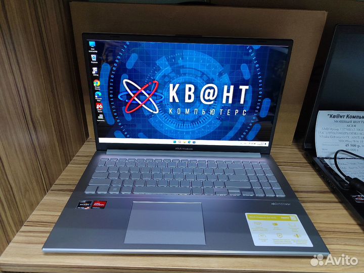 Новый, мощный Asus Oled Ryzen 7520U 16gb ssd512gb