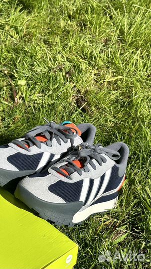 Оригинальные кроссовки Adidas Neo UK8.5