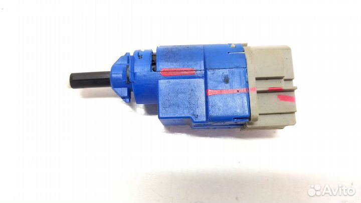 Датчик включения сцепления Renault logan stepway
