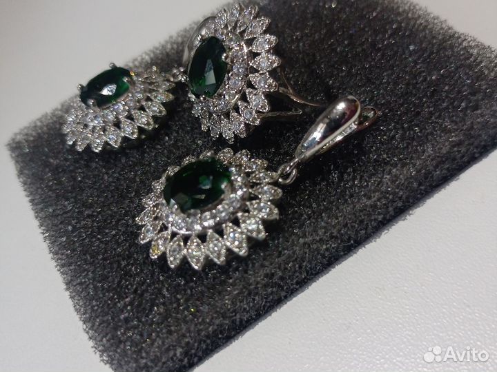 Серебряный комплект(кольцо,серьги, браслет)