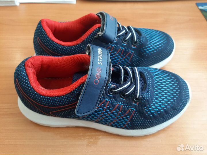 Кроссовки Strobbs