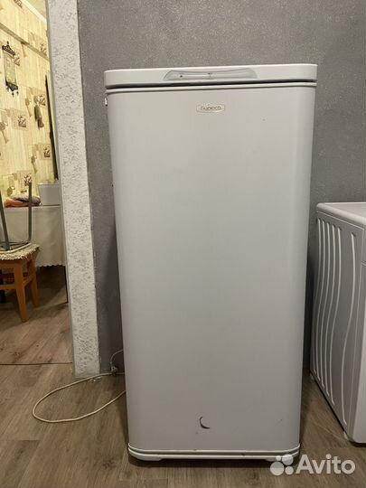 Холодильник маленький