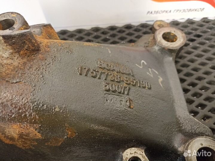 Кронштейн двигателя левый