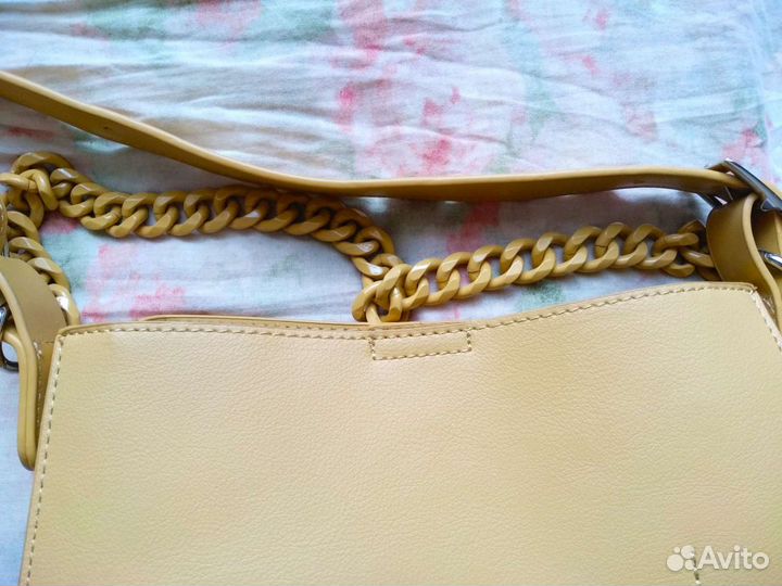 Сумка желтая летняя